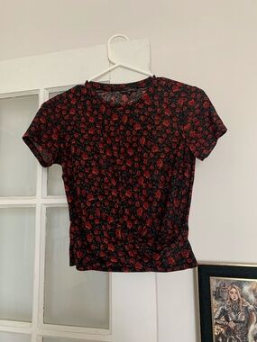 Dynamite Rose Pattern Crop Top